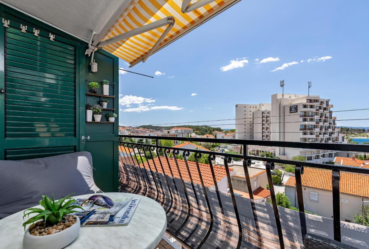 Apartments L & F Makarska Exteriör bild